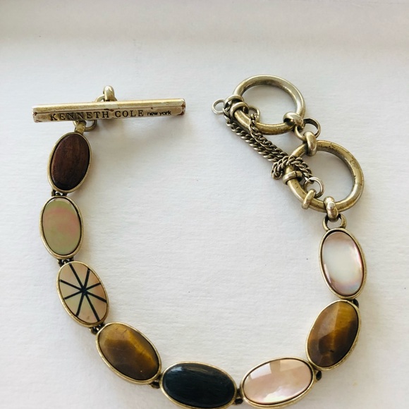 Kenneth Cole gold metal bracelet - Picture 3 of 5